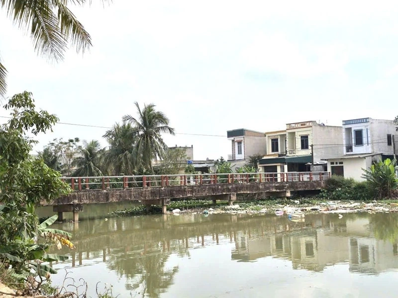 ព្រួយបារម្ភអំពីស្ពាន 