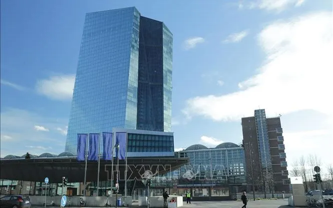 Trụ sở Ngân hàng Trung ương châu Âu (ECB) ở Frankfurt (Đức). Ảnh: THX/TTXVN