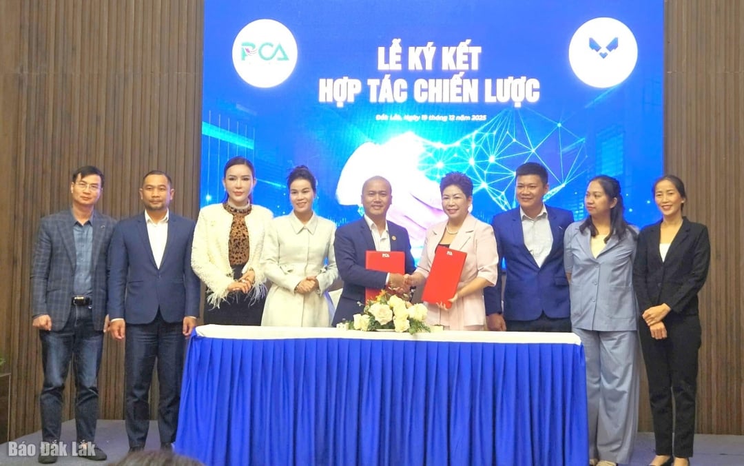 ពិធីចុះហត្ថលេខាលើកិច្ចព្រមព្រៀងសហប្រតិបត្តិការយុទ្ធសាស្ត្រ (MOU) រវាង PCA Productivity Training Academy និងក្រុមហ៊ុន My Duc Minh Business Development and Training Consulting Joint Stock Company។