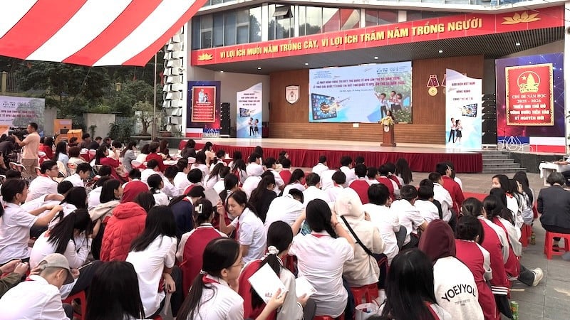 ឈុតឆាកនៃពិធីបើកការប្រកួតសរសេរសំបុត្រអន្តរជាតិ UPU លើកទី ៥៥។