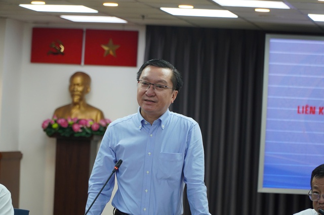 Sở GD-ĐT TP.HCM: 'Liên kết để phục vụ, không phải liên kết để kinh doanh' - Ảnh 2.