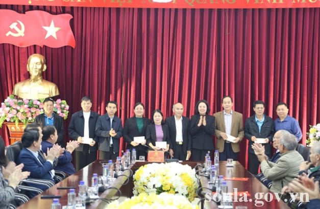 គាត់ជឿអត្ថបទ
