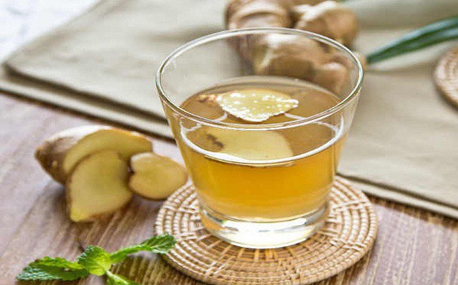 5 rimedi popolari per lenire la gola e ridurre efficacemente la tosse causata dal freddo - Immagine 3. 5 bài thuốc dân gian giúp làm dịu họng, giảm ho hiệu quả do lạnh- Ảnh 3.