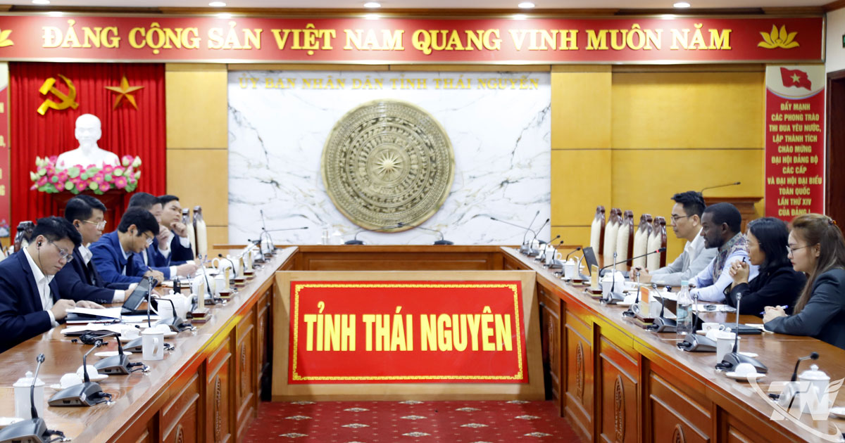 ទិដ្ឋភាពទូទៅនៃកិច្ចប្រជុំរវាងថ្នាក់ដឹកនាំគណៈកម្មាធិការប្រជាជនខេត្ត និងមូលនិធិអន្តរជាតិសម្រាប់អភិវឌ្ឍន៍កសិកម្ម (IFAD)។
