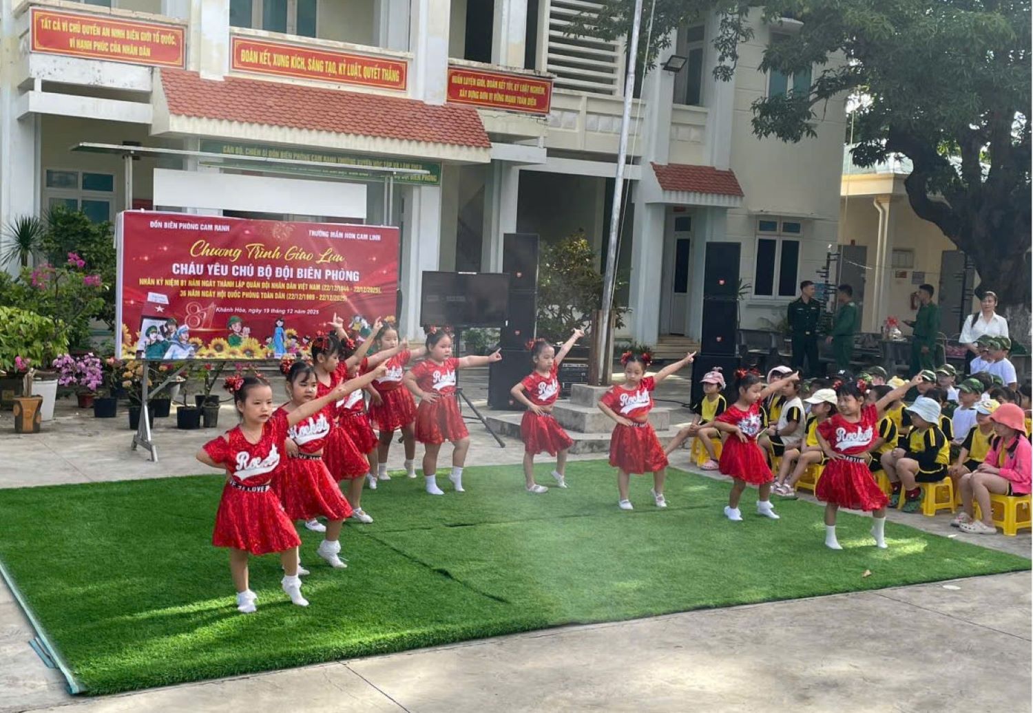 Một tiết mục văn nghệ của các bé tại chương trình.