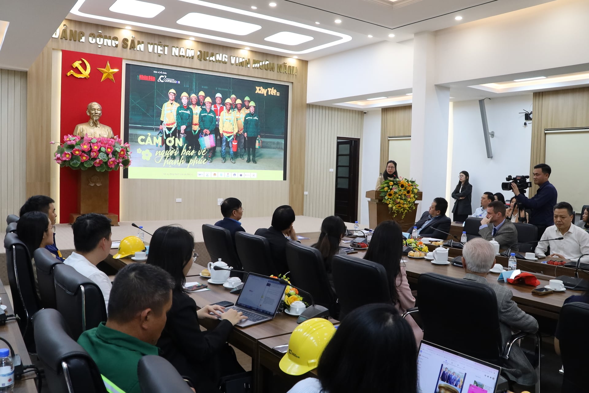 Toàn cảnh Lễ ra mắt chương trình 'Xây Tết 2026'. Ảnh: Phương Linh.