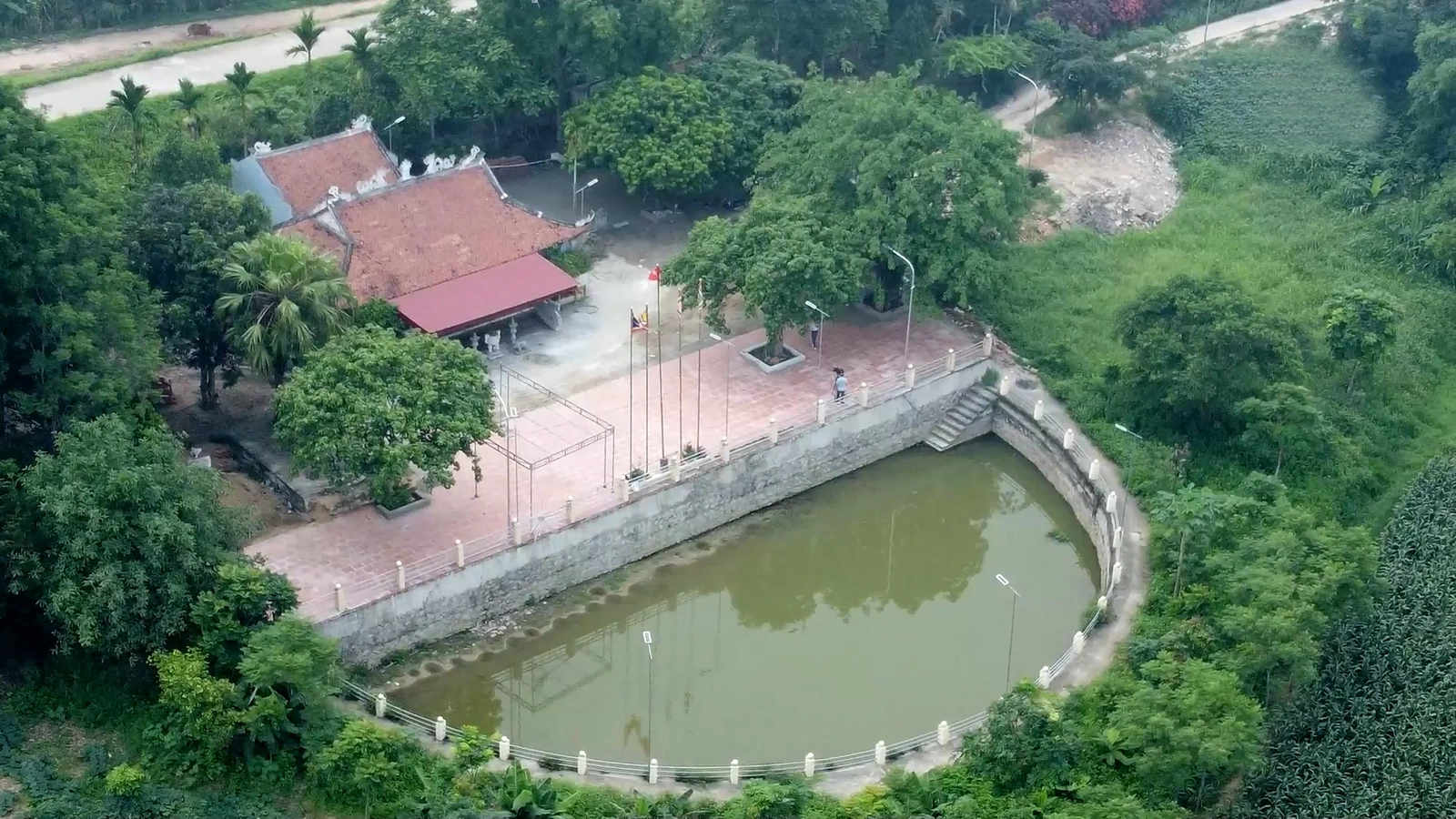 [ទស្សនាវដ្តីអេឡិចត្រូនិក]៖ នំខេកដែលធ្វើឱ្យមនុស្សចង់ត្រលប់មកវិញ