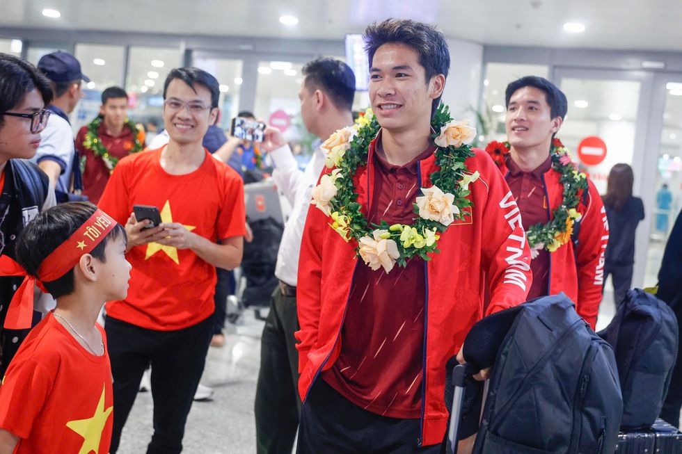 Bentornati, fieri eroi - Foto 3. Chào đón những người hùng kiêu hãnh trở về- Ảnh 3.