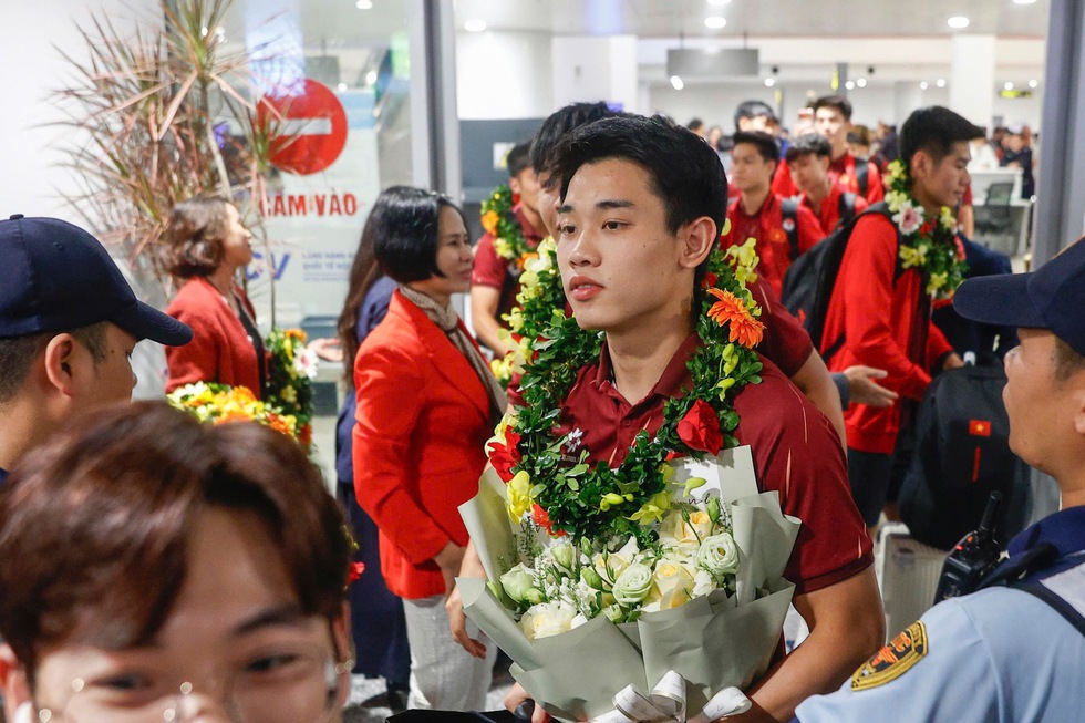 Bentornati, fieri eroi - Foto 4. Chào đón những người hùng kiêu hãnh trở về- Ảnh 4.