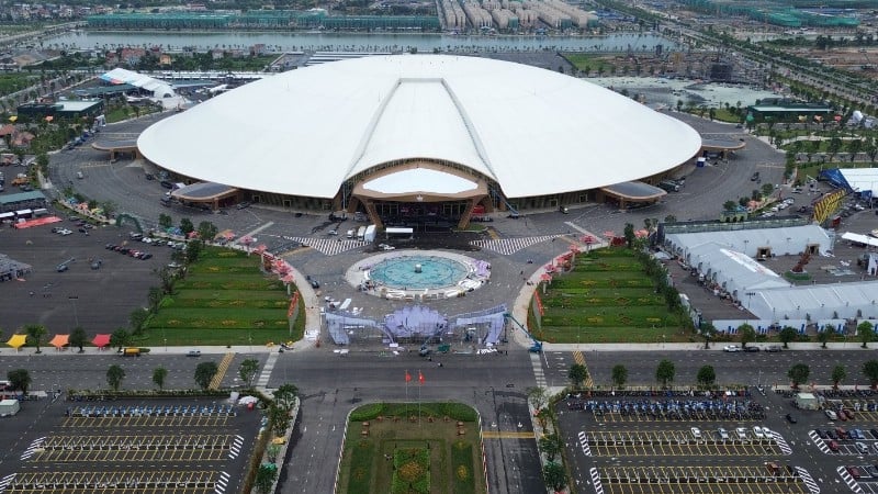 Det nya Vietnam Exhibition Center (VEC) har officiellt öppnat. (Foto: VNA)