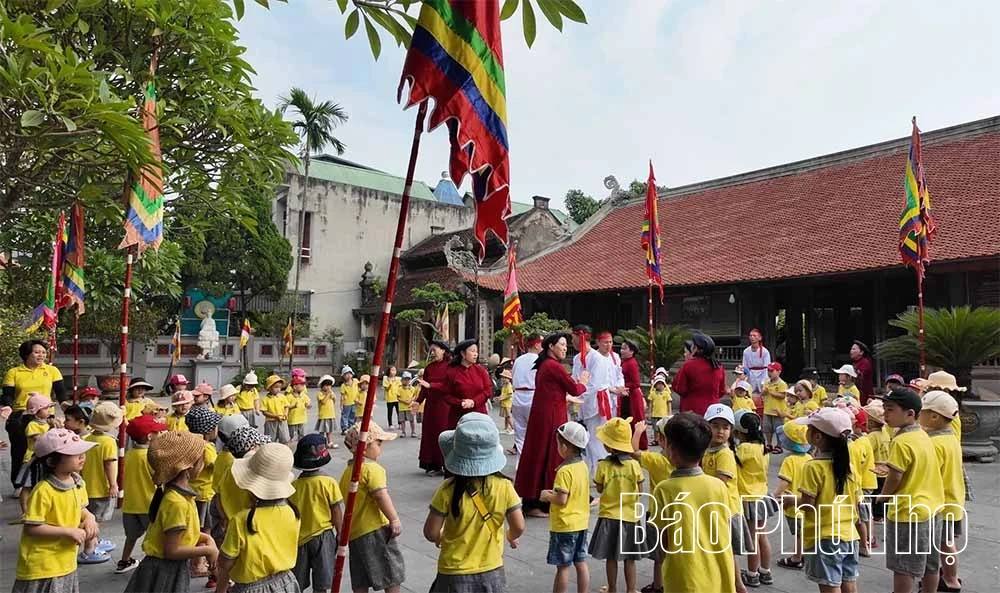 តោះ​រីករាយ​រៀន​ច្រៀង​ចម្រៀង Xoan ជាមួយ​គ្នា!