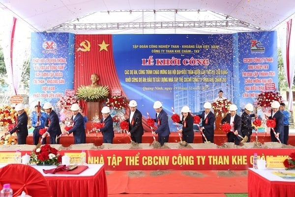 Lễ khởi công là dấu mốc quan trọng, khẳng định sự quan tâm sâu sắc của TKV đối với đội ngũ công nhân mỏ, góp phần cụ thể hóa chủ trương phát triển bền vững, lấy người lao động làm trung tâm của TKV. Ảnh: TKV.