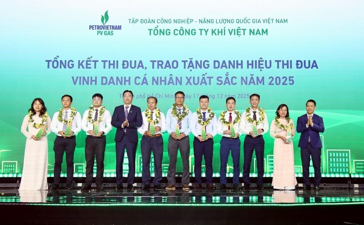 PV GAS vinh danh các cá nhân xuất sắc năm 2025. Ảnh: PV GAS.