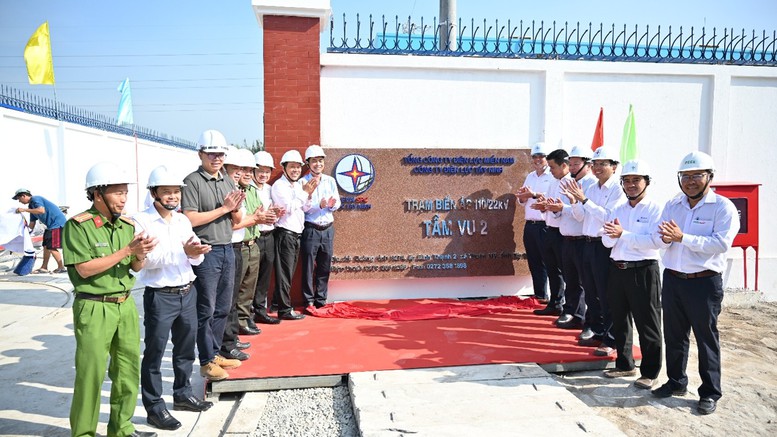 EVNSPC: Nhiều công trình điện được khởi công, khánh thành chào mừng Đại hội Đảng toàn quốc lần thứ XIV- Ảnh 2.