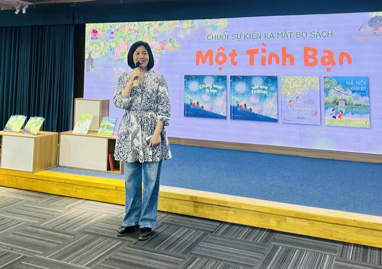 ការលេចចេញនូវសៀវភៅរូបភាពទាំងនេះនឹងរួមចំណែកពណ៌ថ្មីដល់ទិដ្ឋភាពសៀវភៅរូបភាពដ៏រីកចម្រើនទាំងមូលនៅក្នុងប្រទេសវៀតណាម (រូបថតដោយ បាវ ចូវ)។