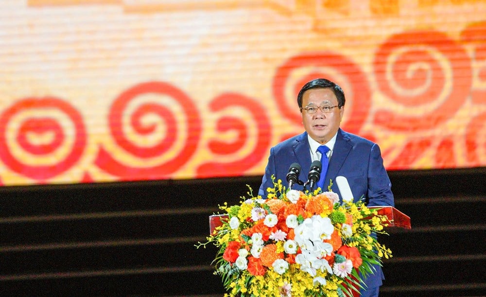 កវីដ៏អស្ចារ្យ ង្វៀន ឌូ - គុណធម៌នៃបេះដូងភ្លឺចែងចាំងជារៀងរហូត - រូបភាពទី 2