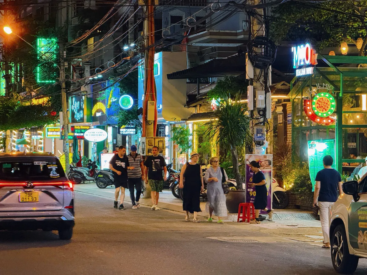 Du lịch Khánh Hòa: Từ trụ cột mũi nhọn đến động lực tăng trưởng hai con số- Ảnh 5.