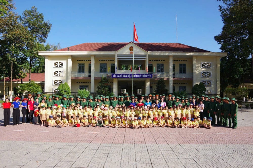 รักษาประเพณีและเสริมสร้างความสัมพันธ์ระหว่างทหารและประชาชนให้แน่นแฟ้นยิ่งขึ้น