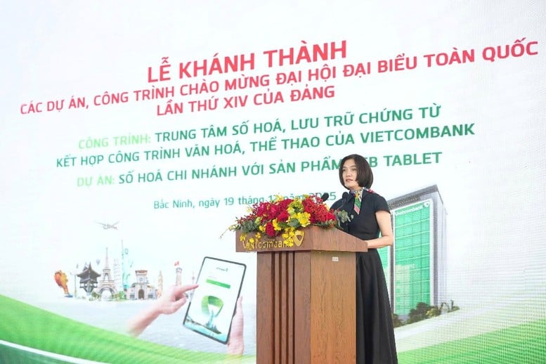 ធនាគារ Vietcombank សម្ពោធគម្រោងចំនួនពីរ ដើម្បីអបអរសាទរសមាជជាតិលើកទី១៤ របស់គណបក្ស - រូបថតទី៣។