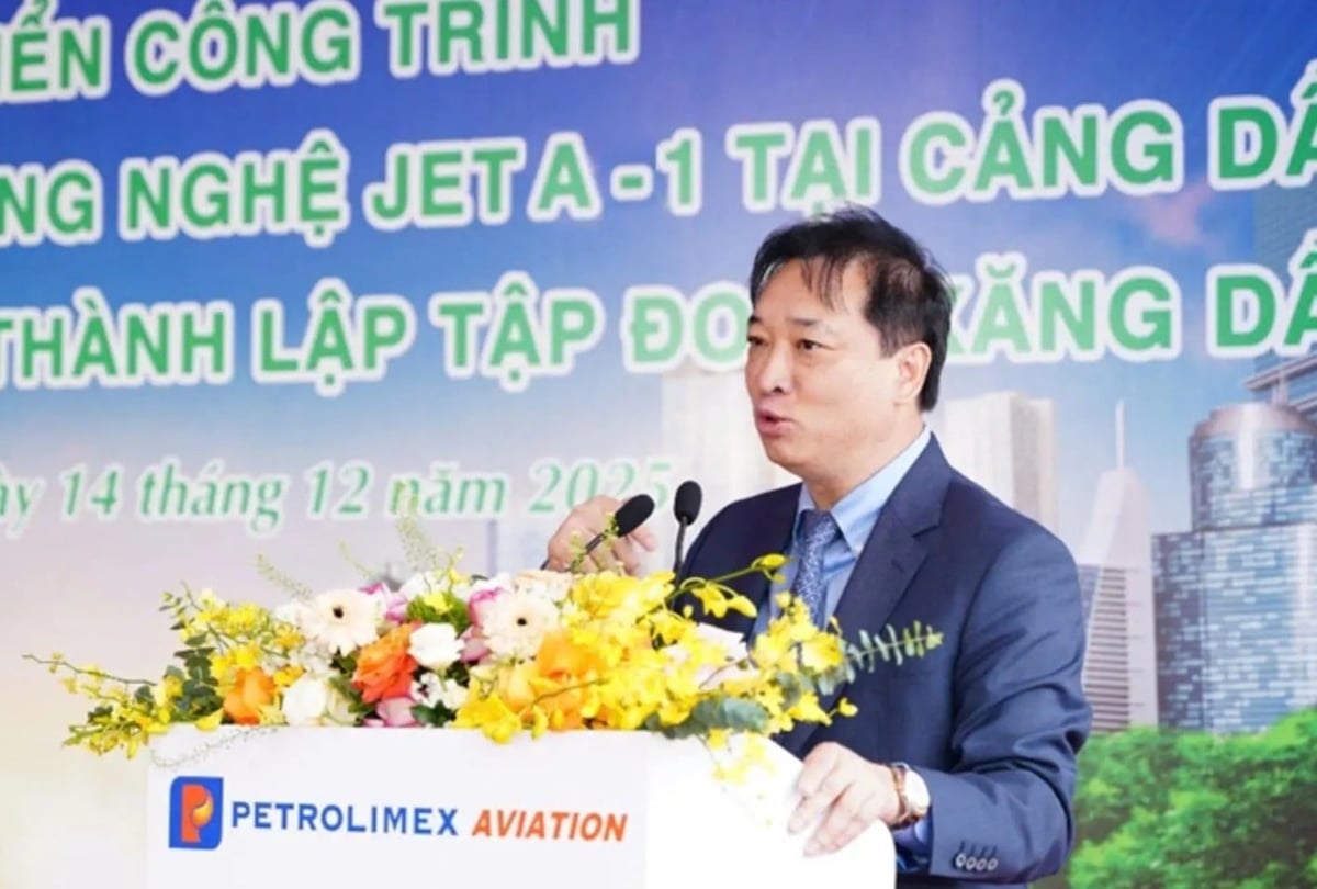 Ông Nguyễn Văn Sự - Phó Tổng Giám đốc Petrolimex chia sẻ tại sự kiện. Ảnh: Petrolimex.