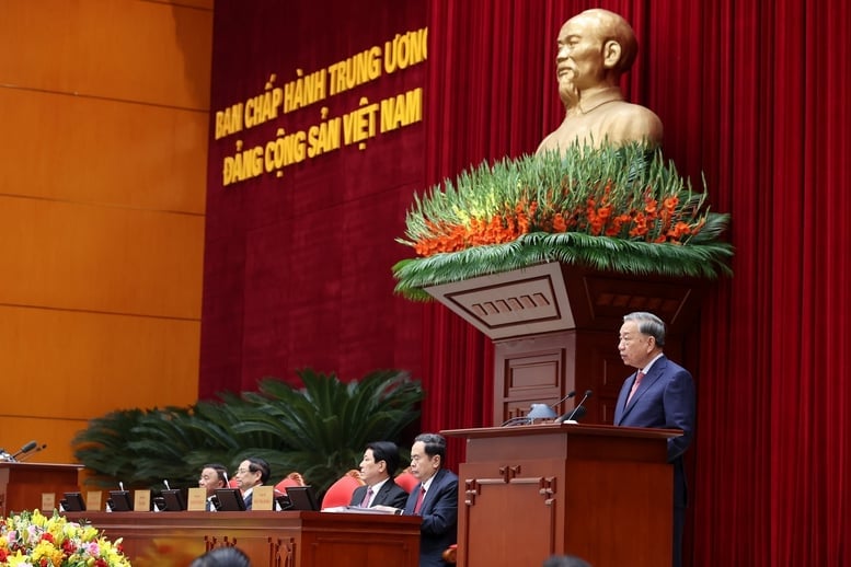Tổng Bí thư Tô Lâm nhấn mạnh, Đại hội Đại biểu toàn quốc lần thứ XIV của Đảng dự kiến tổ chức từ ngày 19/1/2026 tới ngày 25/1/2026 tại Thủ đô Hà Nội với 1.586 đại biểu, đại diện cho hơn 5 triệu Đảng viên dự Đại hội. Ảnh: VGP.
