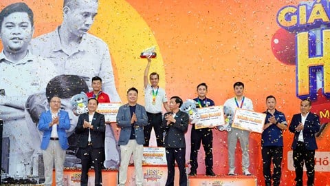 Finale HBSF 2025: onore a Tran Quyet Chien e Duong Quoc Hoang