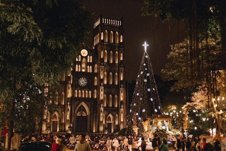 Hanoi Cathedral has long been a symbol of the Christmas season.