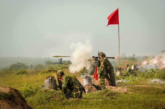 Vẻ đẹp của những chiến sĩ thời bình- Ảnh 2.