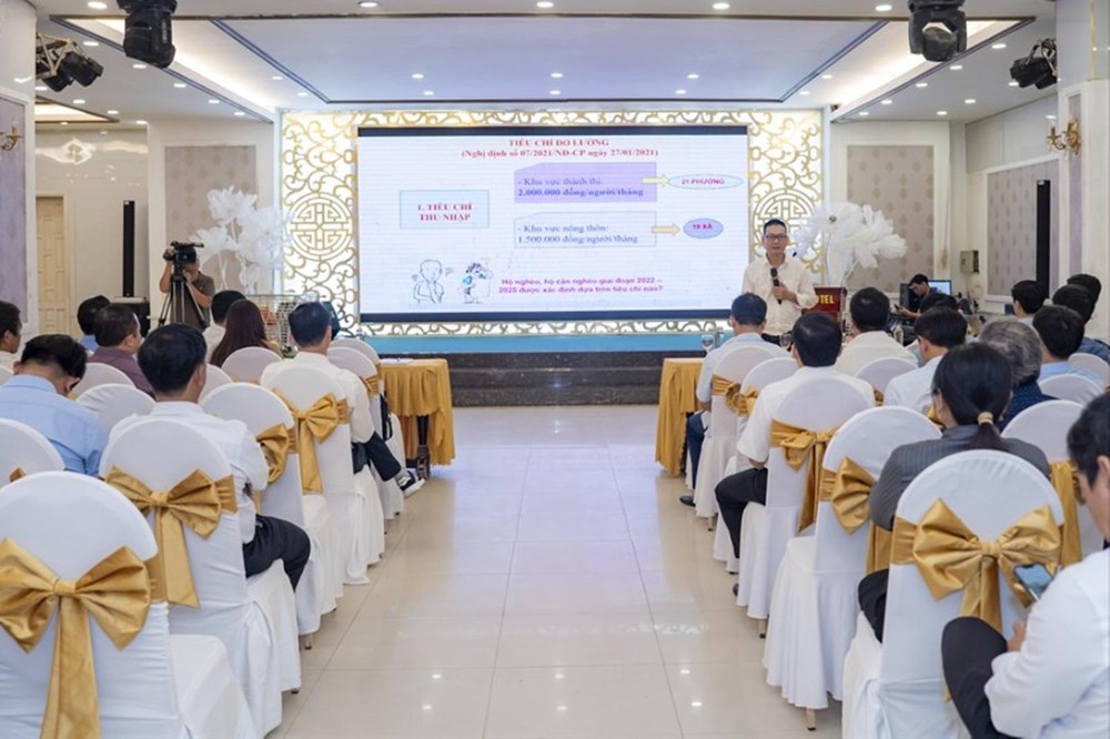 ទីក្រុង Hue លើកកម្ពស់ការផ្លាស់ប្តូរឌីជីថលក្នុងការគ្រប់គ្រងការកាត់បន្ថយភាពក្រីក្រ - រូបថតទី 1