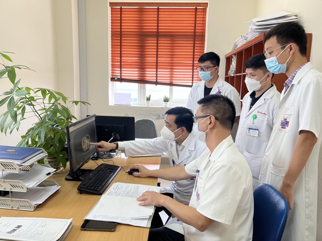 Bác sĩ nội trú có được trả lương không? - Ảnh 1.