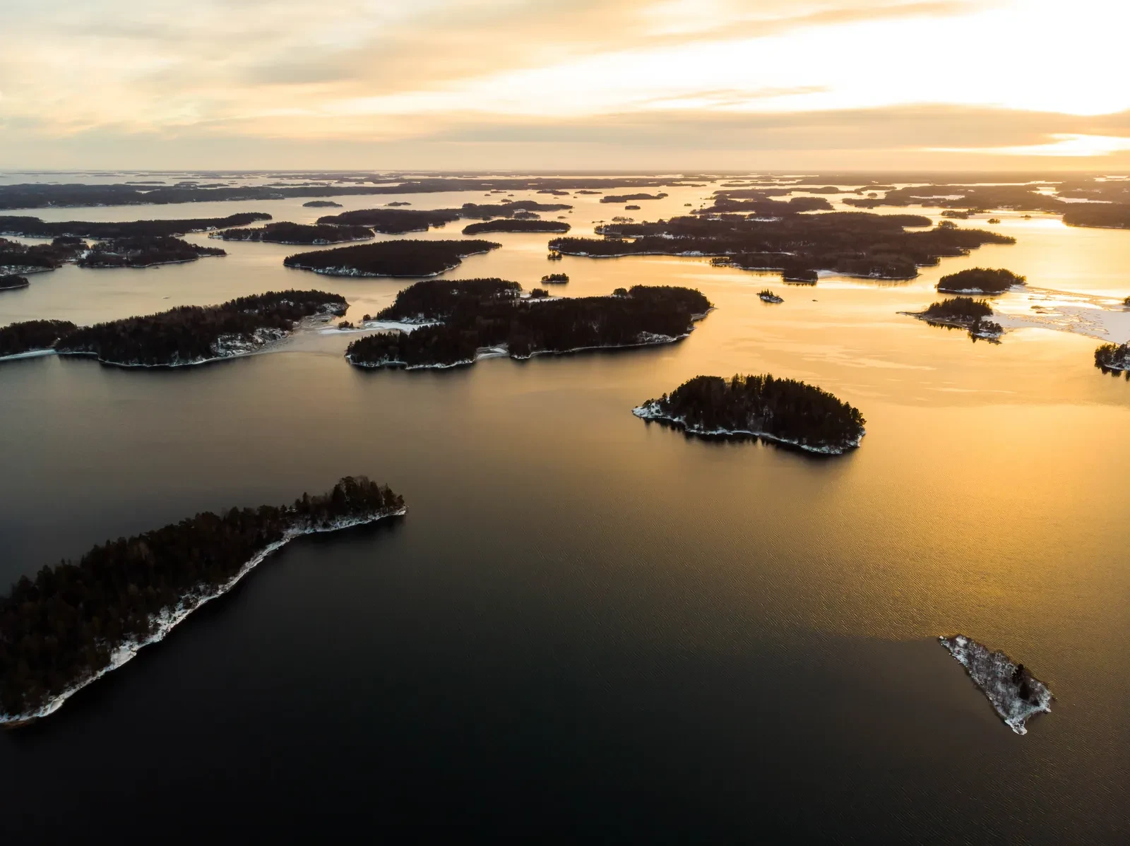 Natürliche Insellandschaften in Schweden
