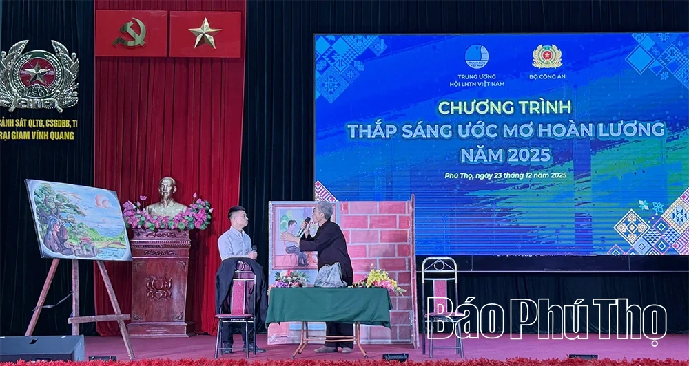 Megható program a „Rehabilitációs álmok lángjának meggyújtása” keretében a Vinh Quang börtönben