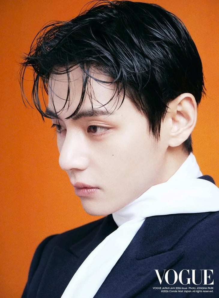 V dei BTS dona un tocco vintage alla copertina di Vogue - Foto 8.