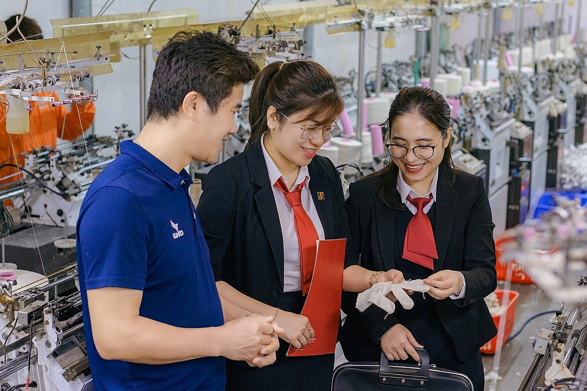 Kredittkapital anses som en drivkraft for utvikling av bedrifter i støttenæringene. Foto: Agribank. Vốn tín dụng được xem là đòn bẩy để doanh nghiệp ngành công nghiệp hỗ trợ phát triển. Ảnh: Agribank.