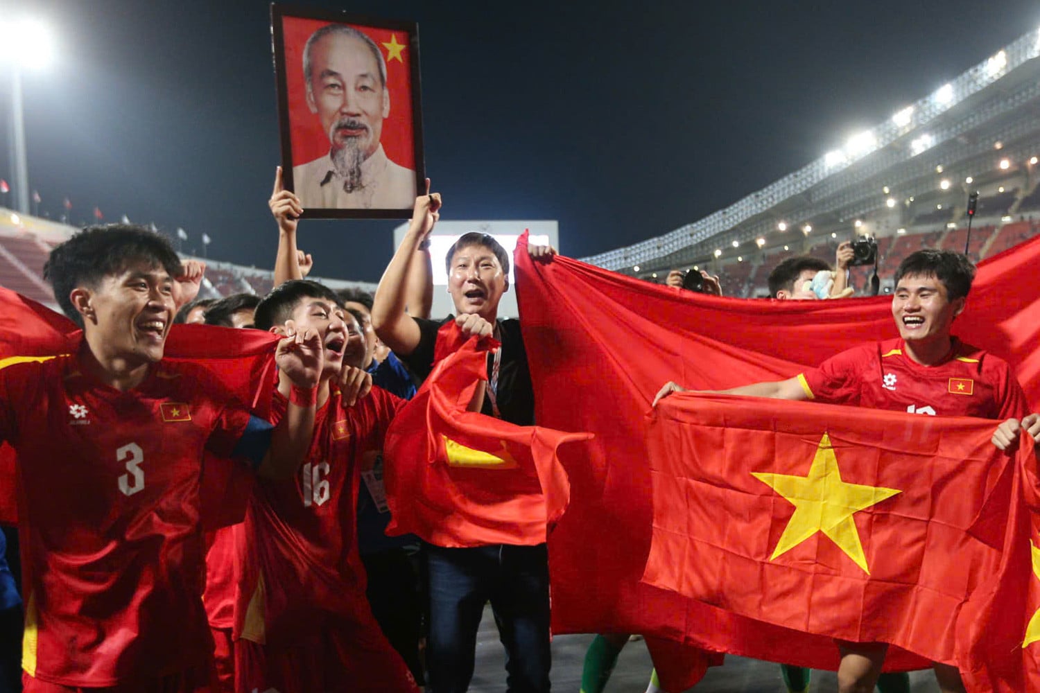 Kim Sang Sik U22 Vietnam SEA Games 33.jpg