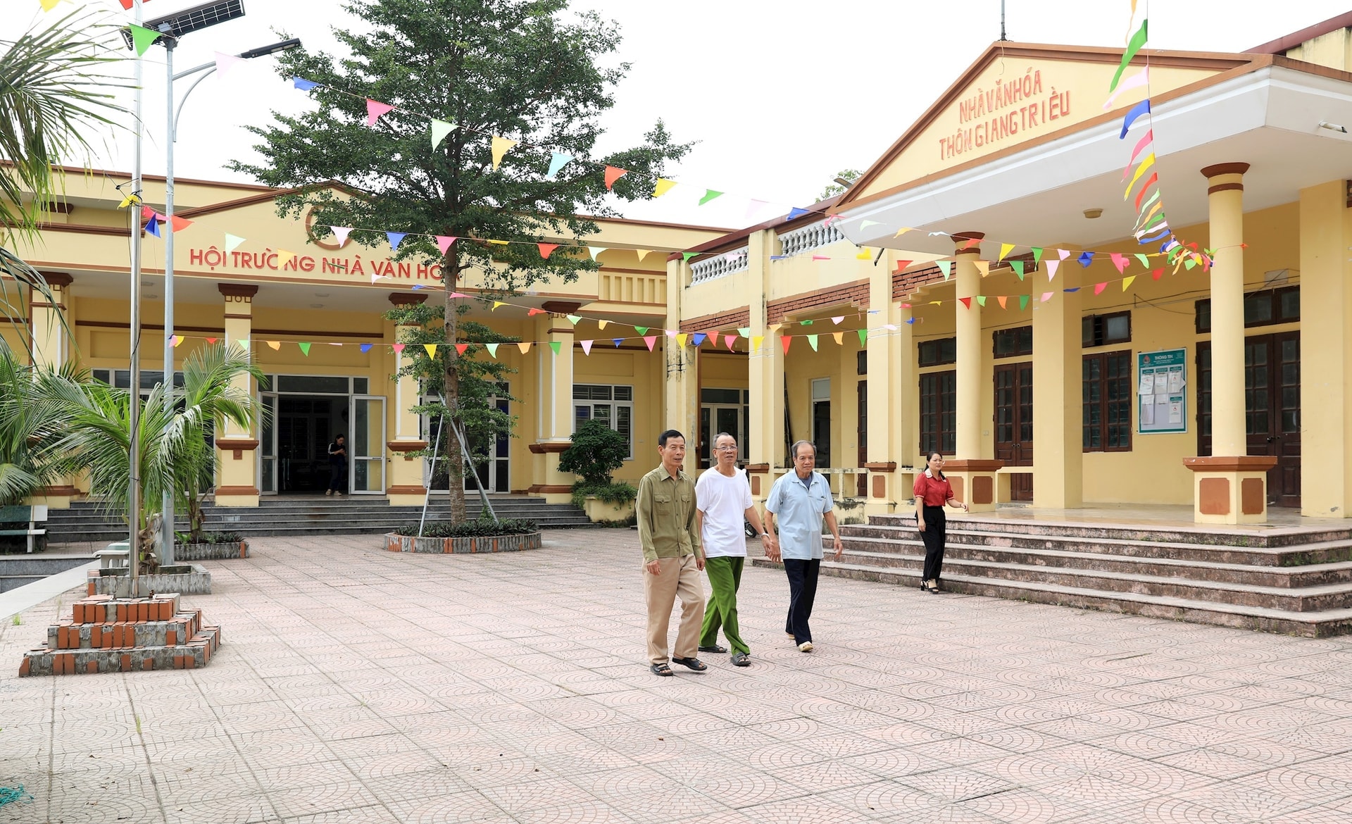 spazio-ampio-presso-la-casa-culturale-del-villaggio-di-gian-trieu-ung-hoa-village-2-.jpg