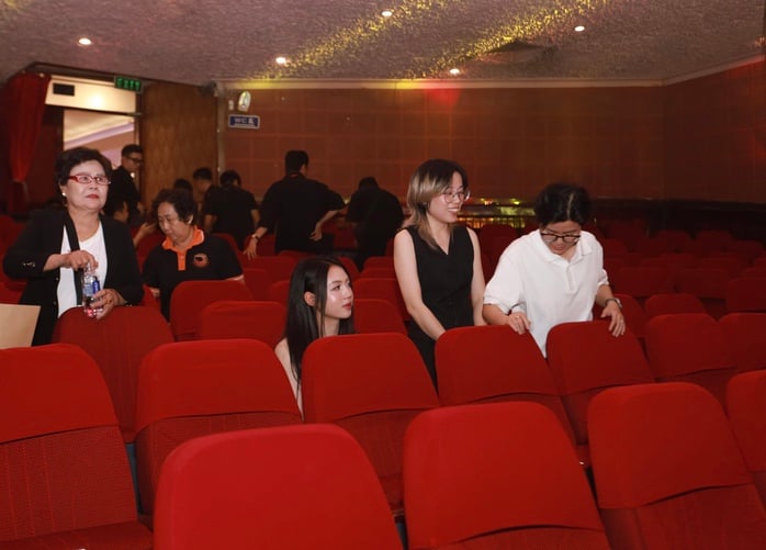 Trần Thị Duyên lặng lẽ đợi Bích Thùy để chia vui - Ảnh 3.