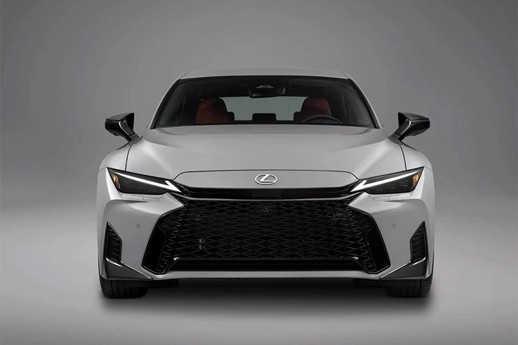 レクサス08675-0BG38 2026年6月更新済　2027年5月迄更新可 2026年モデルのレクサスISは、エンジンラインナップが減り、価格も約