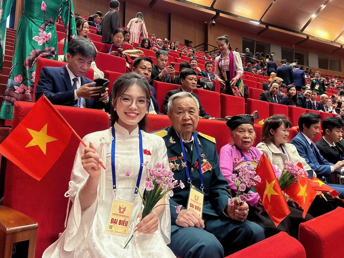 Verbreitung der Bestrebungen der Jugend von Thanh Hoa auf dem 11. Nationalen Emulationskongress.