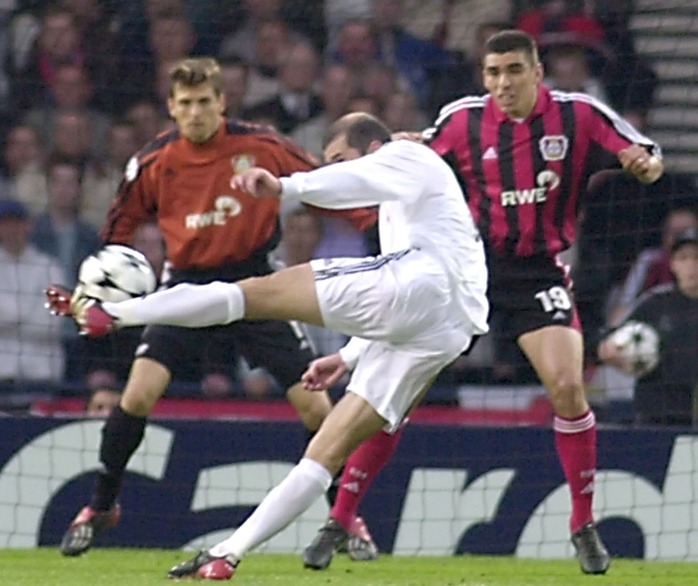 Dorgu được ví với huyền thoại Zidane thời đỉnh cao - Ảnh 2.