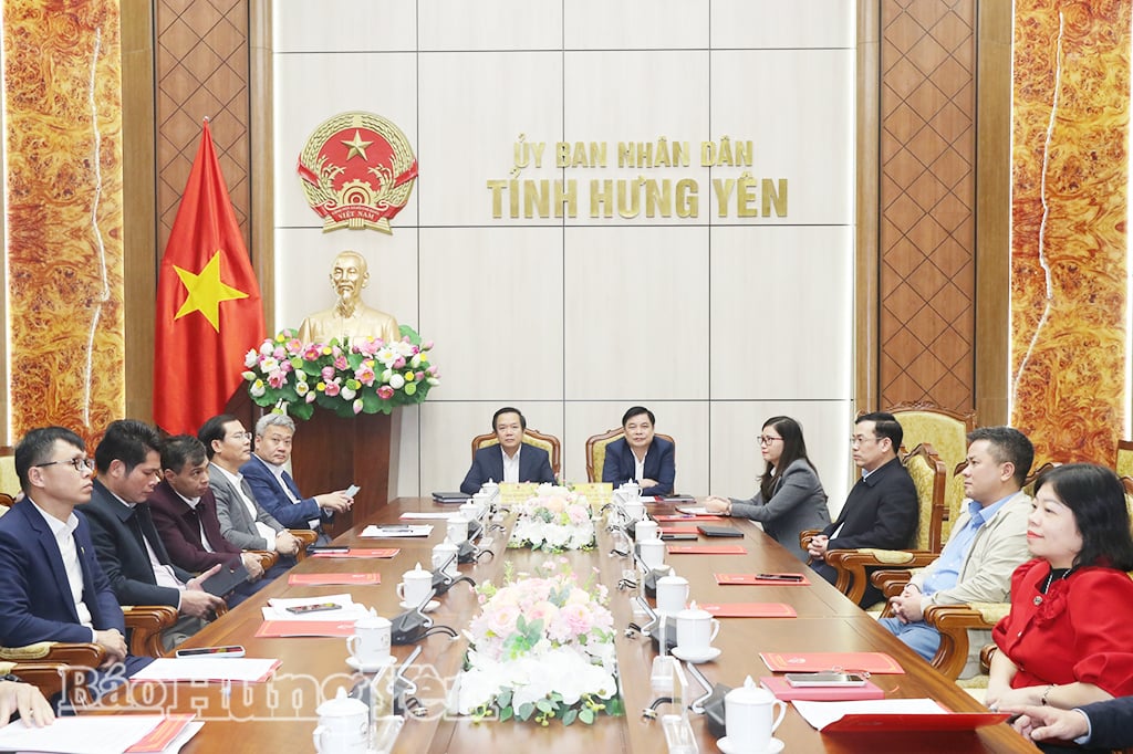 ผู้เข้าร่วมประชุม ณ สถานที่จัดงานประจำจังหวัด