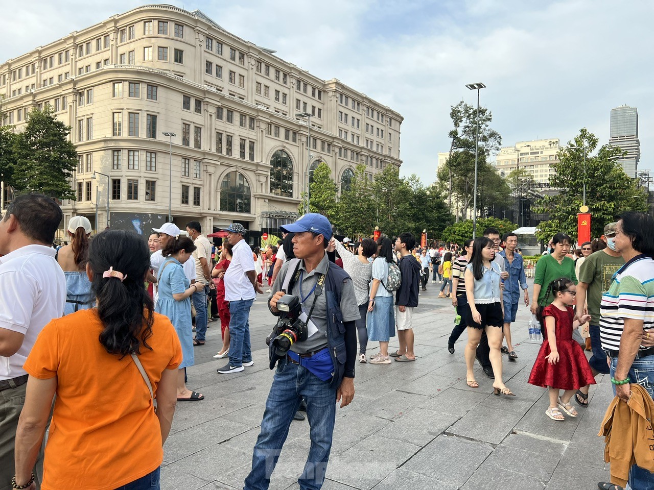 Conozca a personas para quienes “el Tet es simplemente una oportunidad extra para ganar ingresos adicionales” foto 4