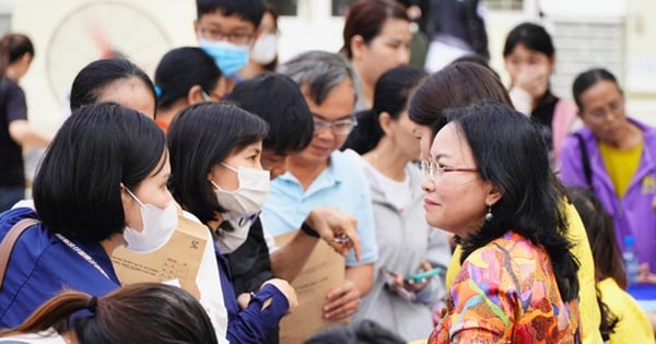 Clases "en marcha" en Ciudad Ho Chi Minh para dar la bienvenida a los exámenes de graduación