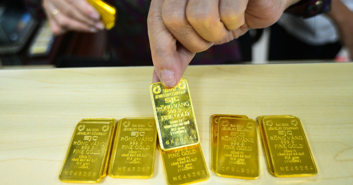 World gold price sets a new record every day