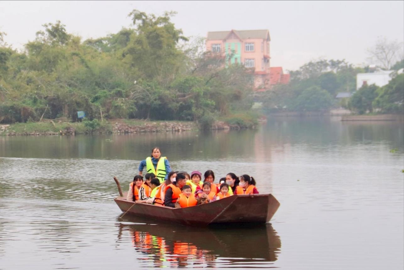 Stork Island (Hai Duong) begrüßt während der Tet-Feiertage mehr als 3.000 Touristen