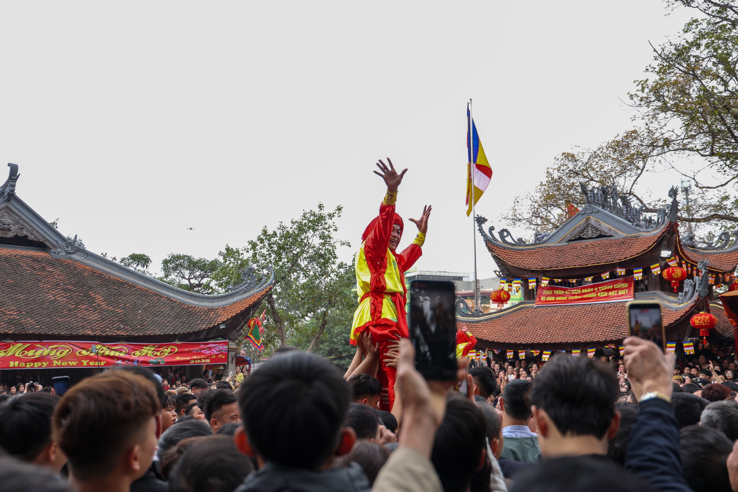 Tưng bừng hội rước pháo Đồng Kỵ, Bắc Ninh - Ảnh 15.