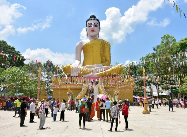 បុណ្យចូលឆ្នាំថ្មីប្រពៃណីជាតិខ្មែរ