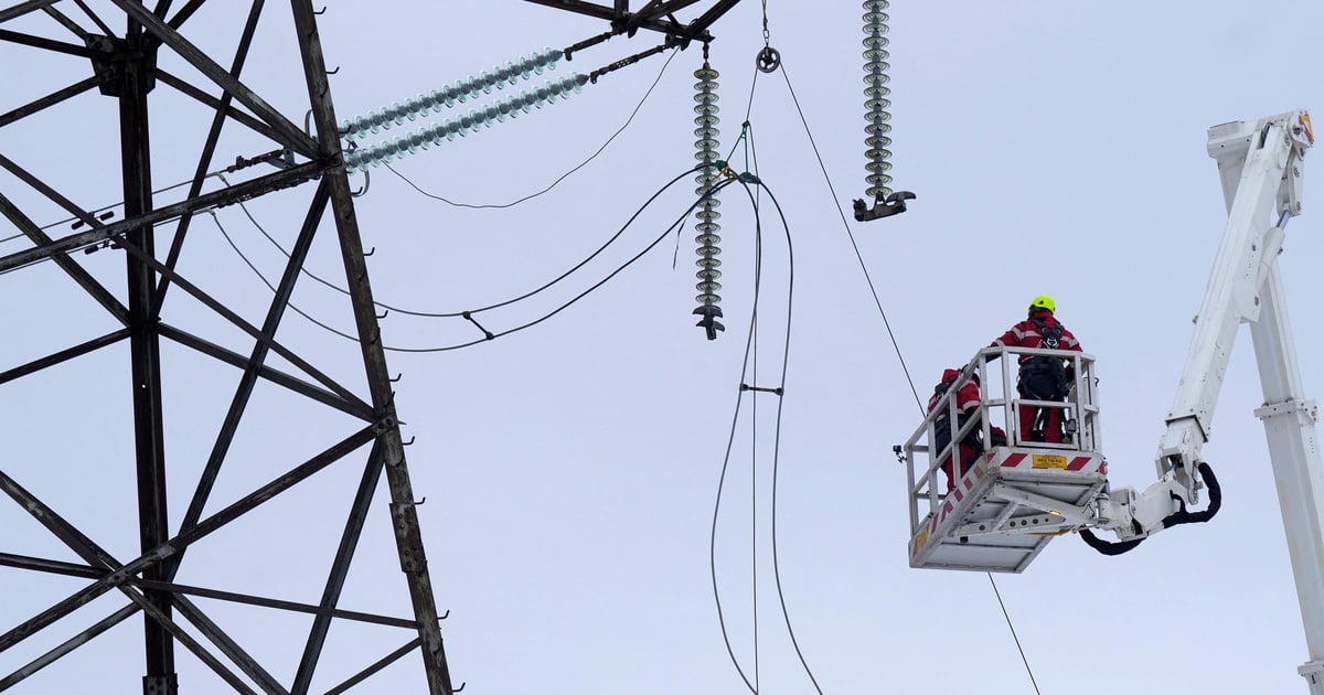 Desconectados de Rusia, tres países bálticos se conectan oficialmente a la red eléctrica de la UE