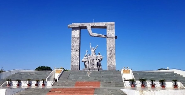 La construction de la Grande Muraille du Vietnam à Ninh Thuan a coûté plus de 67 milliards de VND.