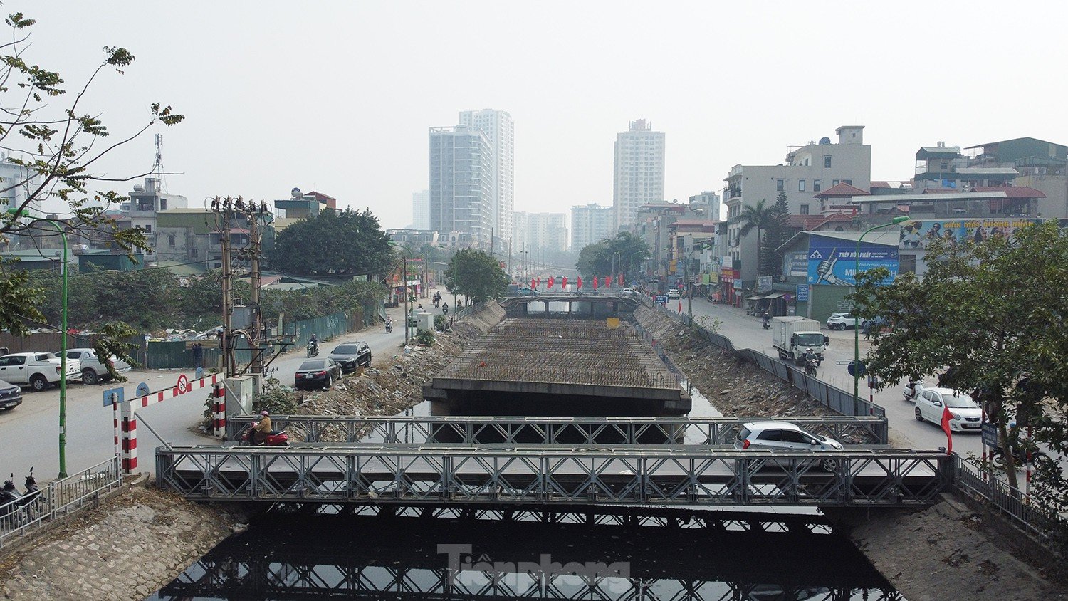 Hanoi : la route inachevée d'un milliard de dollars est pleine de déchets et de poussière, photo 5